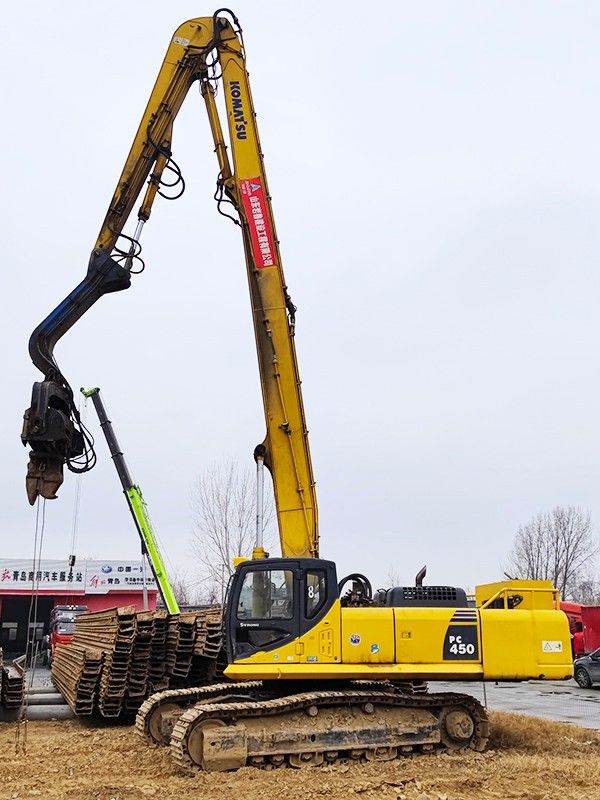 加長(zhǎng)臂水路兩用挖掘機(jī)